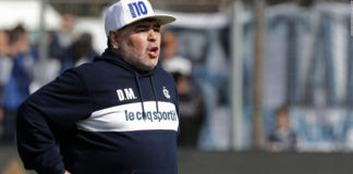 Maradona seguirá en Gimnasia